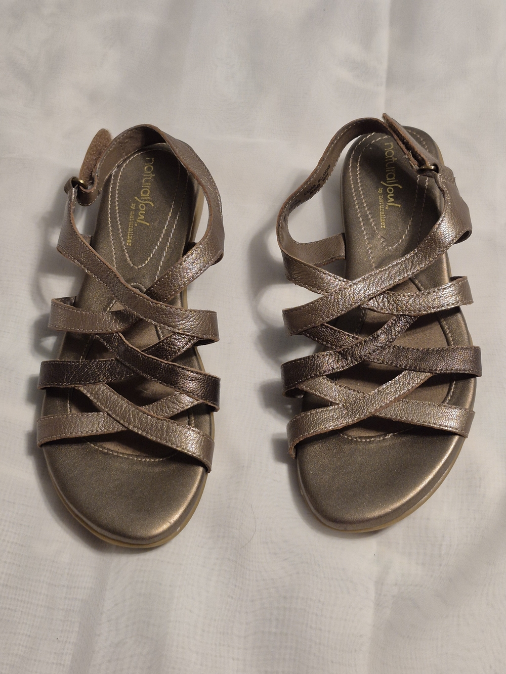 Natural Soul Women's Size 7 Bronze Metallic Strappy Women’s Sandals